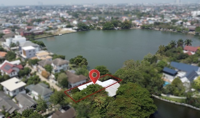 บ้านติดทะเลสาบกลางเมือง! บรรยากาศรีสอร์ทในหมู่บ้านสัมมากร รามคำแหง